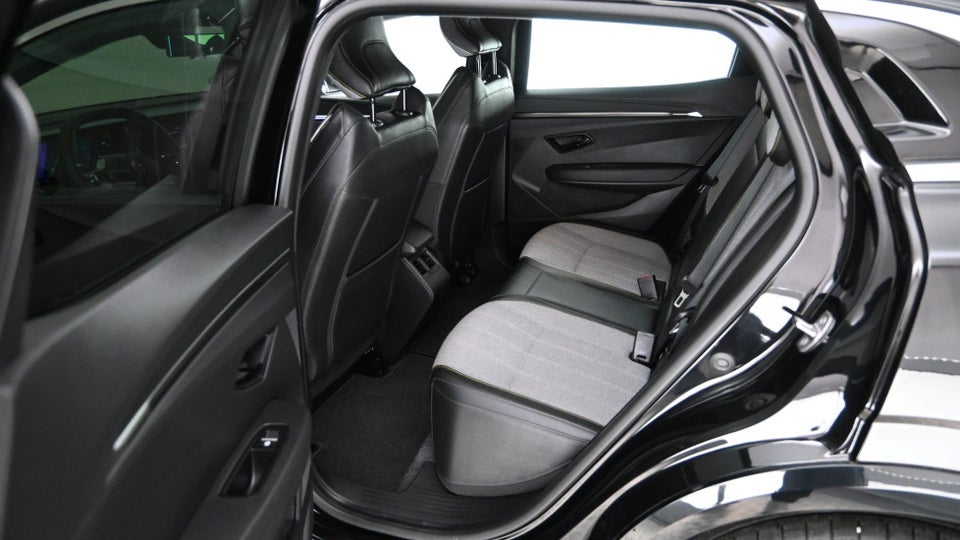 Renault Megane E-Tech 60 Techno 5d