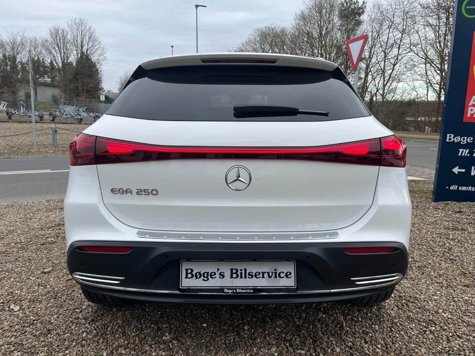 Mercedes EQA250 Progressive Advance 5d