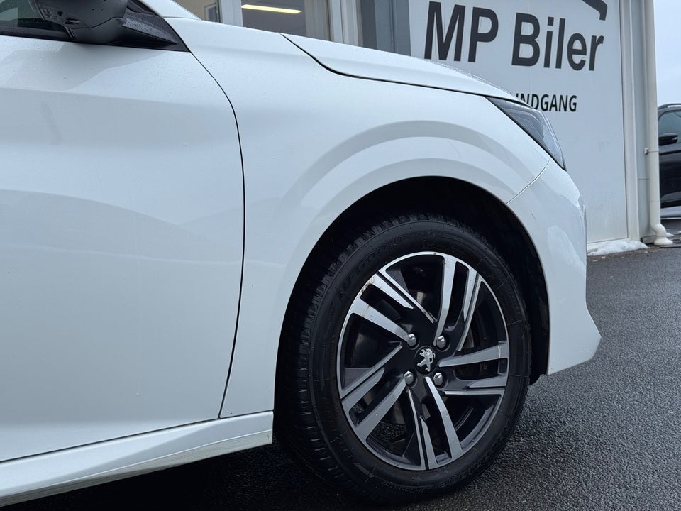 Peugeot 208 1,2 PureTech 100 Evolution EAT8 5d