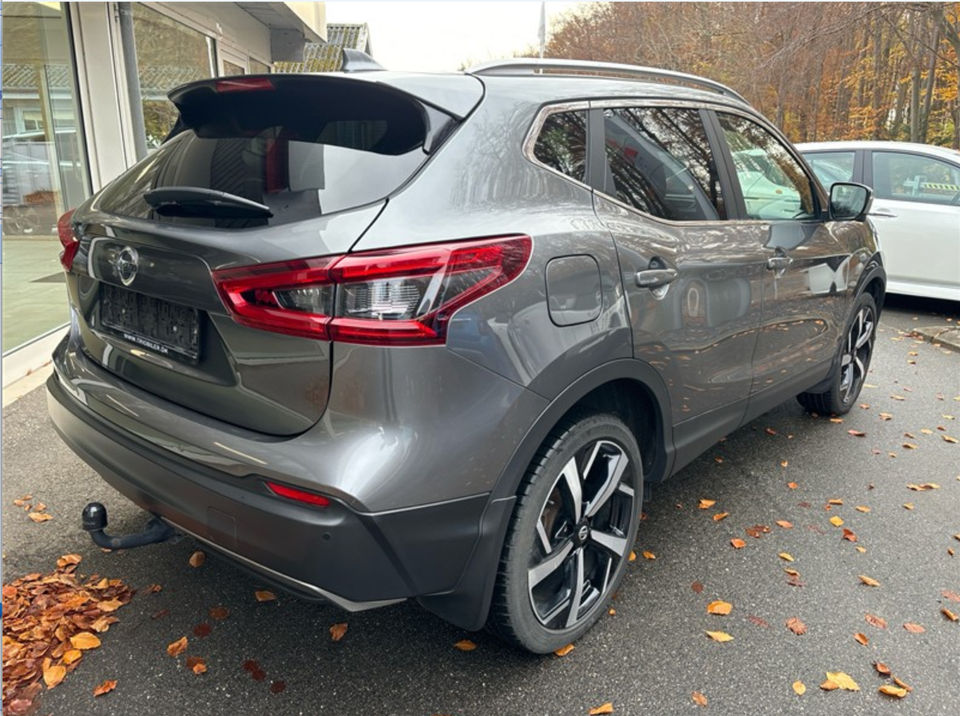 Nissan Qashqai 1,3 Dig-T 140 Tekna+ 5d