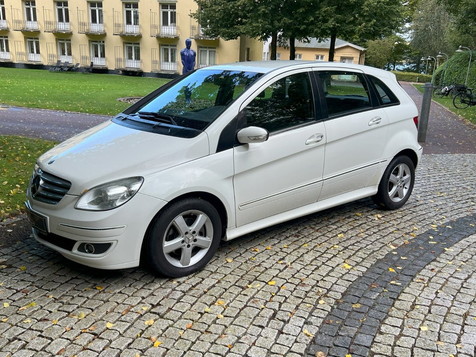 Mercedes B200 2,0 CDi 5d