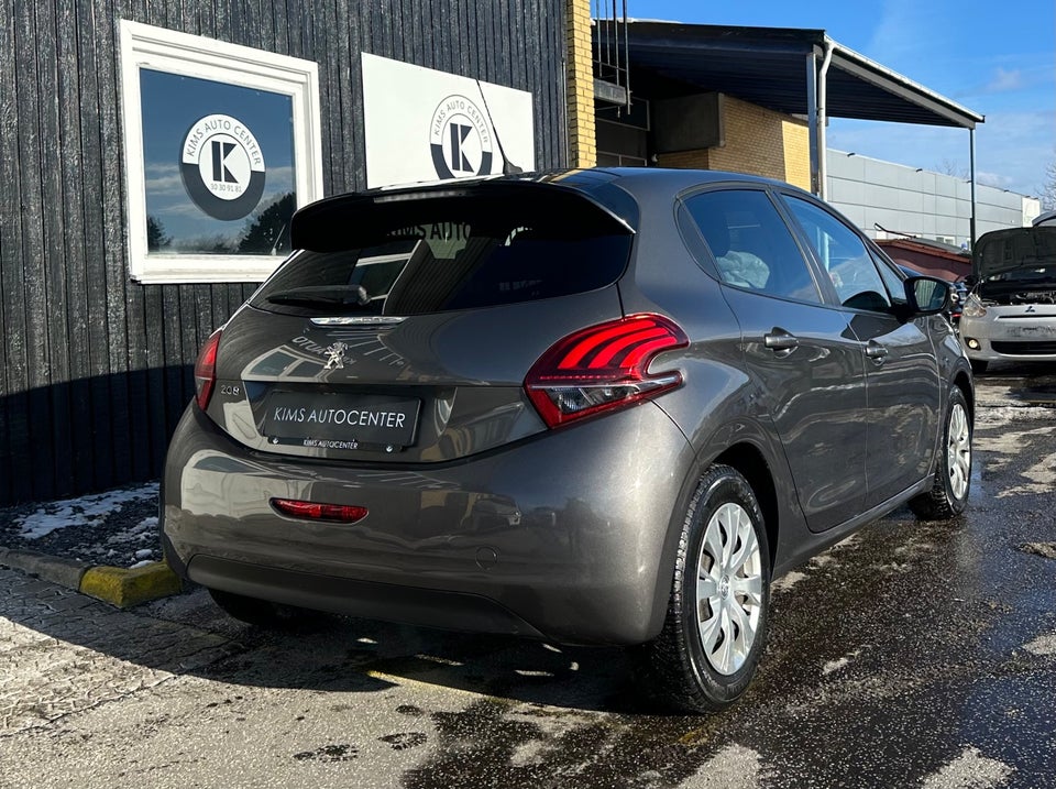 Peugeot 208 1,2 PureTech 82 Allure+ 5d