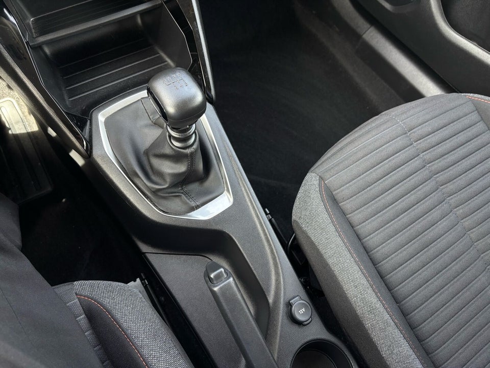 Peugeot 2008 1,2 PureTech 100 Platin 5d