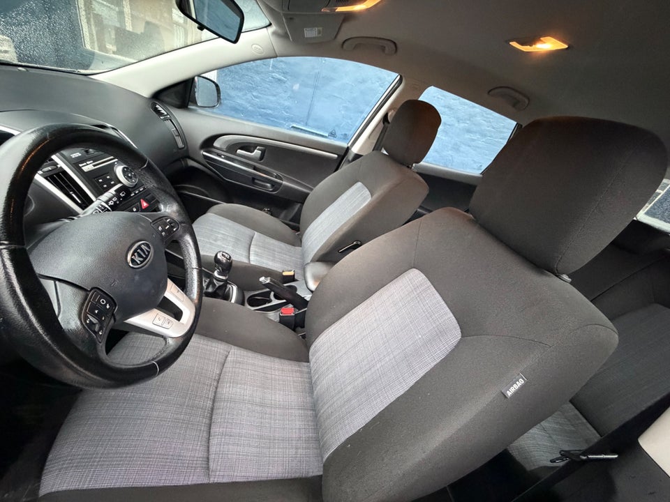 Kia Ceed 1,6 CRDi 115 Active Fashion SW 5d