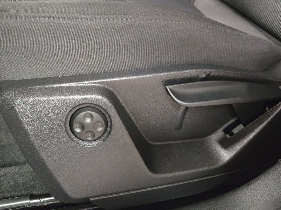 Audi Q2 35 TFSi Prestige S-tr. 5d