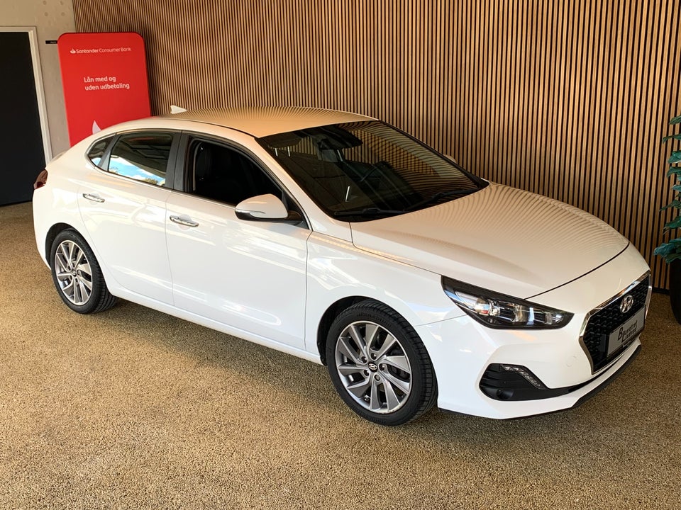 Hyundai i30 1,4 T-GDi Trend 5d