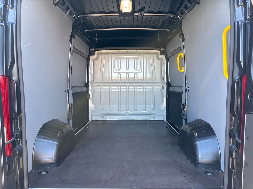 Toyota ProAce Max 2,2 D 140 Comfort Master Kassevogn L2H2 aut.
