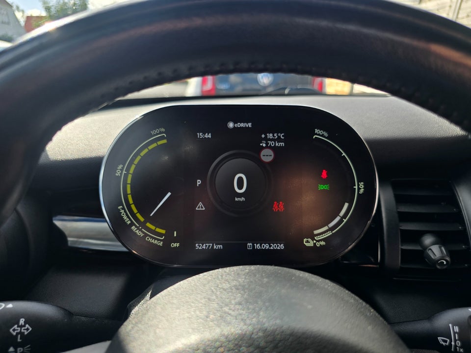MINI Cooper SE Essential 3d