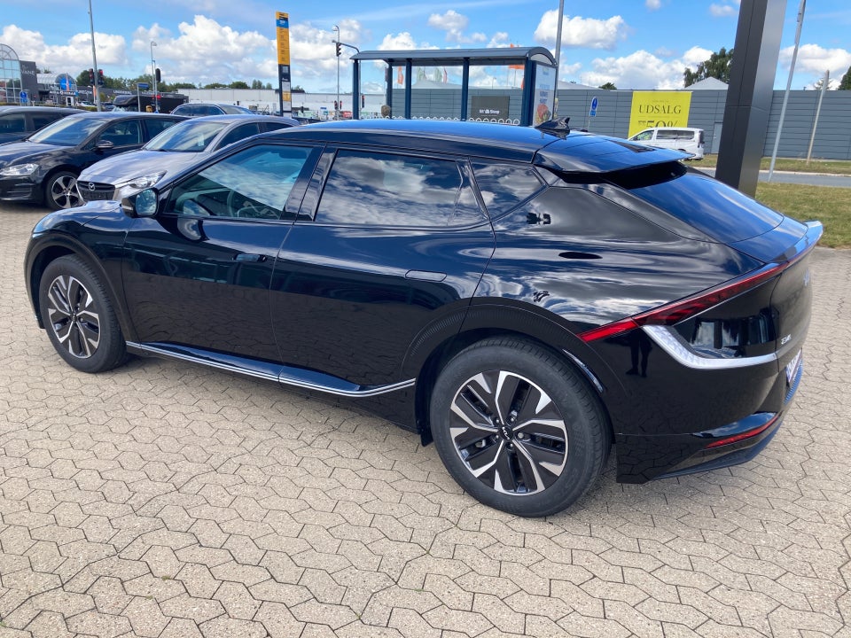 Kia EV6 77 Long Range Upgrade 5d