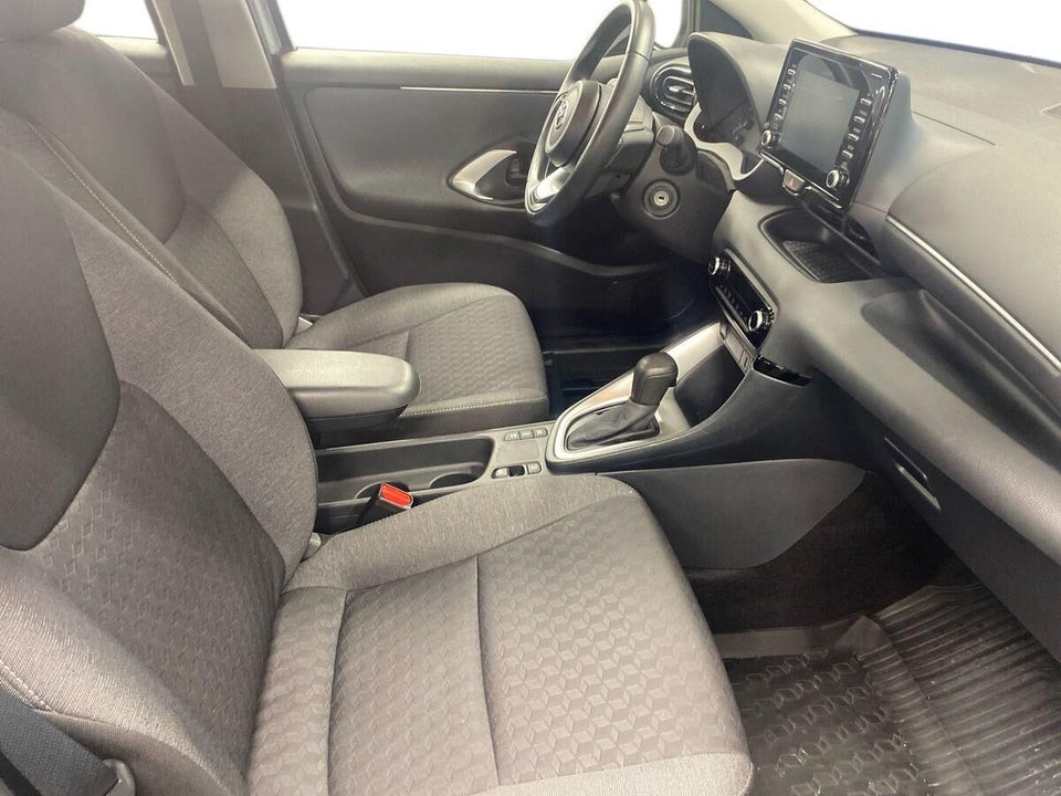 Toyota Yaris 1,5 Hybrid Essential Comfort e-CVT 5d