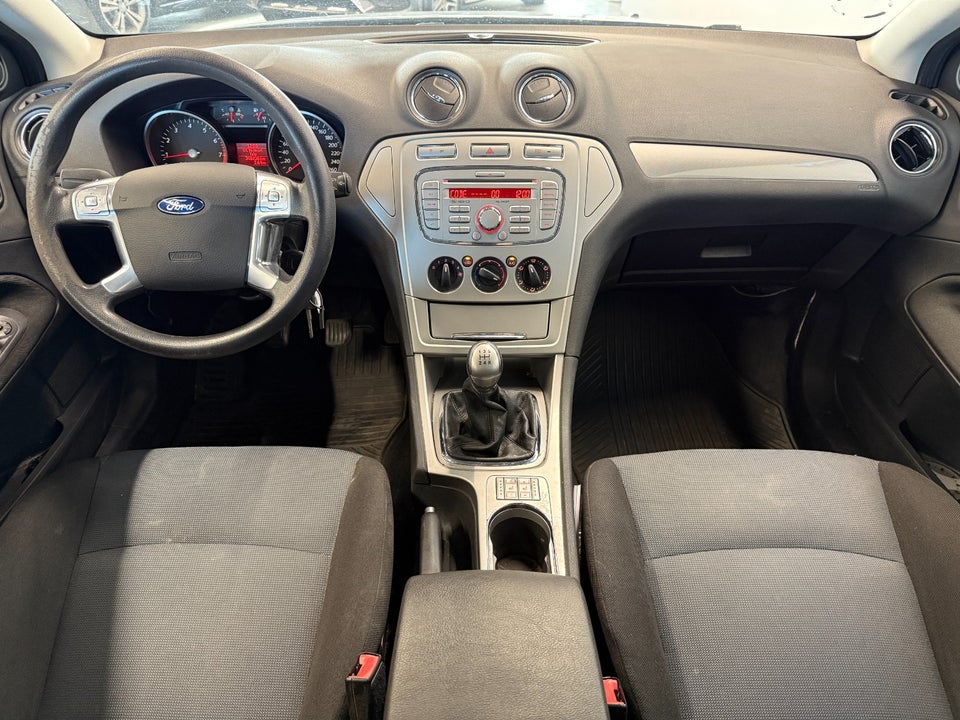 Ford Mondeo 1,6 Ti-VCT 110 Ambiente stc. 5d