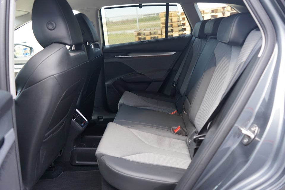 Skoda Enyaq 60 iV Premium 5d