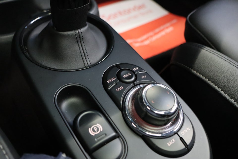 MINI Cooper SE Camden Edition 3d