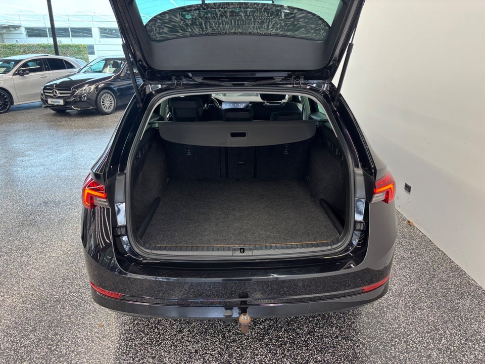 Skoda Octavia 1,4 TSi iV Plus Combi DSG 5d