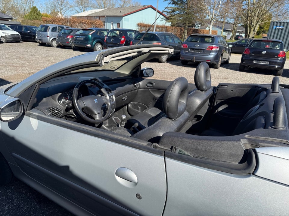 Peugeot 206 1,6 16V CC 2d