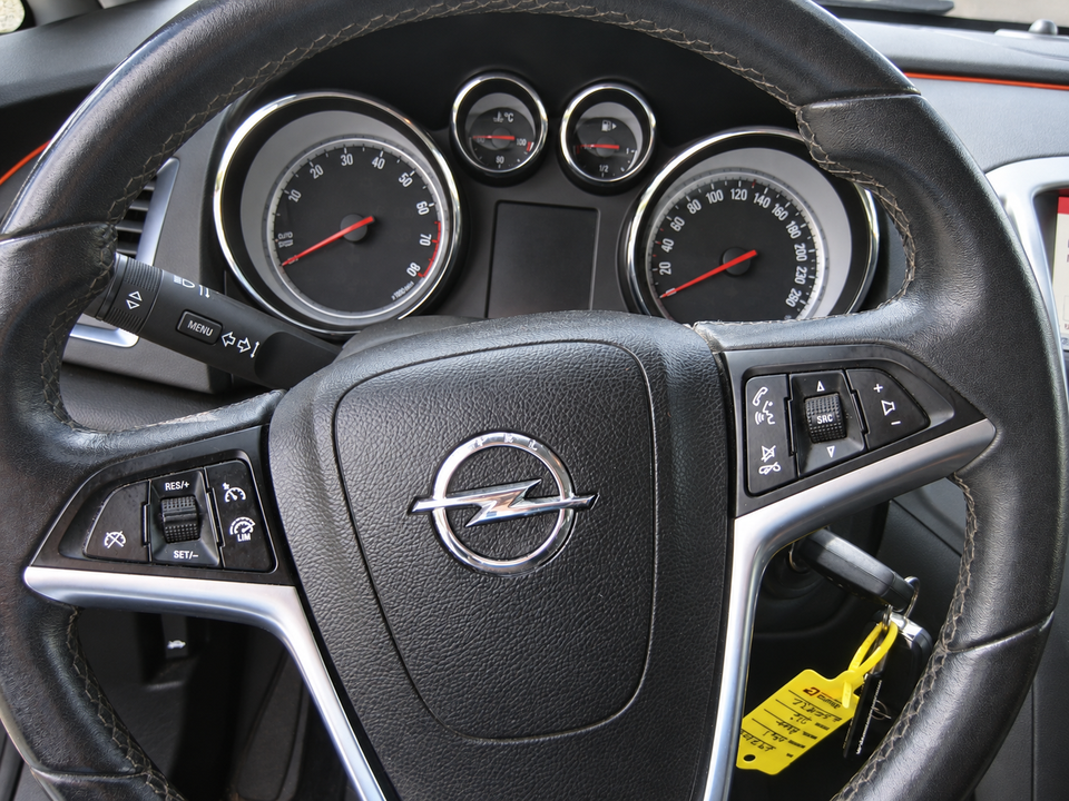 Opel Astra 1,4 T 140 Enjoy Sports Tourer 5d