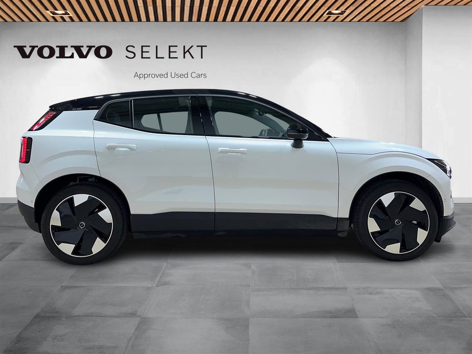 Volvo EX30 Extended Range Ultra 5d