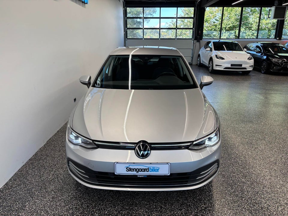 VW Golf VIII 1,4 eHybrid DSG 5d