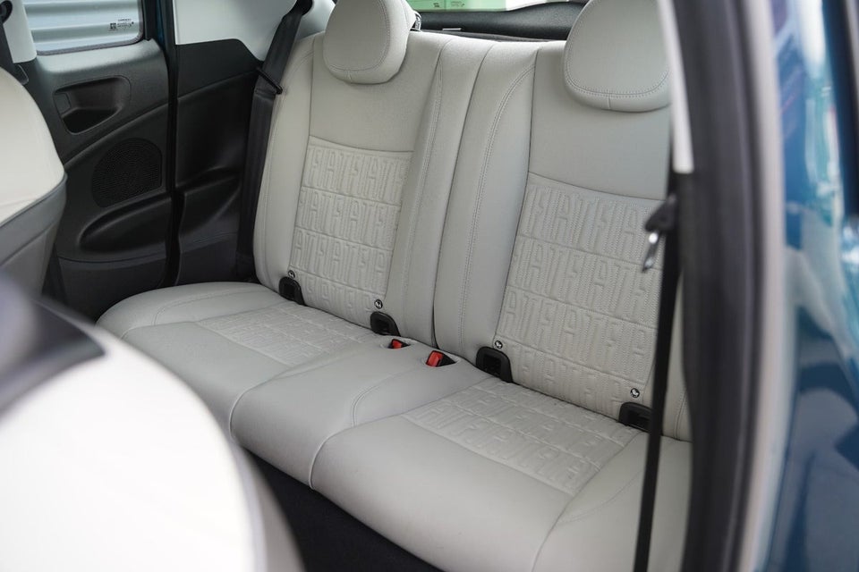 Fiat 500e 42 la Prima 3+1 4d