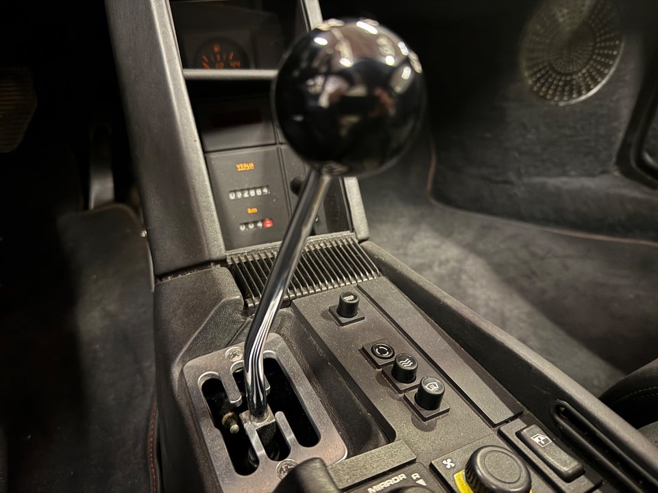 Ferrari Testarossa 4,9  2d