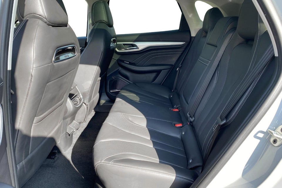 MG Marvel R Performance 5d