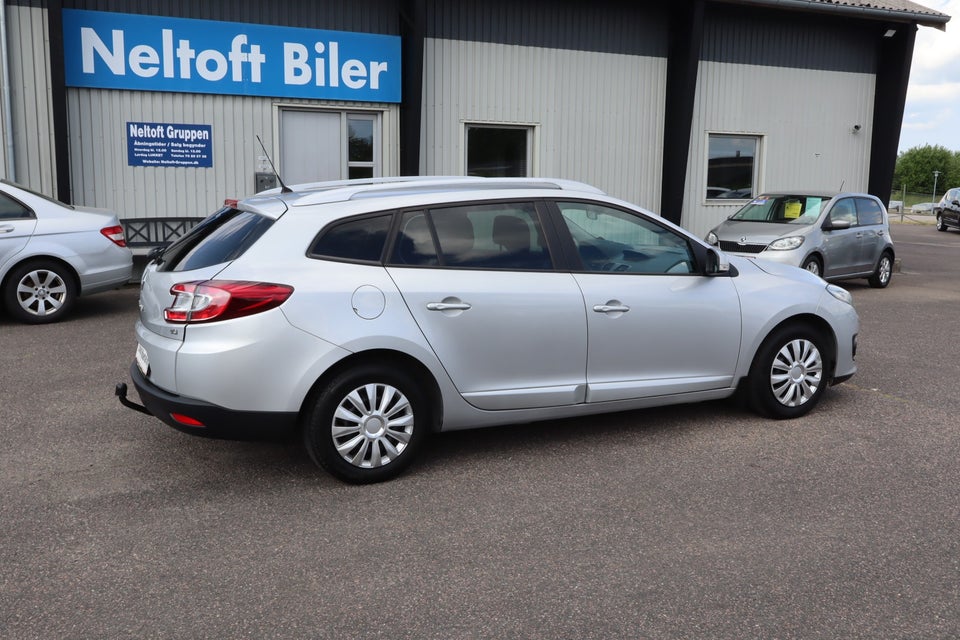 Renault Megane III 1,5 dCi 110 Expression Sport Tourer aut. 5d
