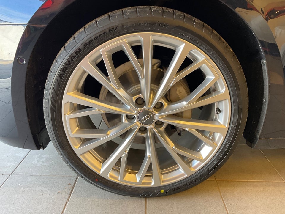 Audi A6 40 TDi Sport Avant S-tr. 5d