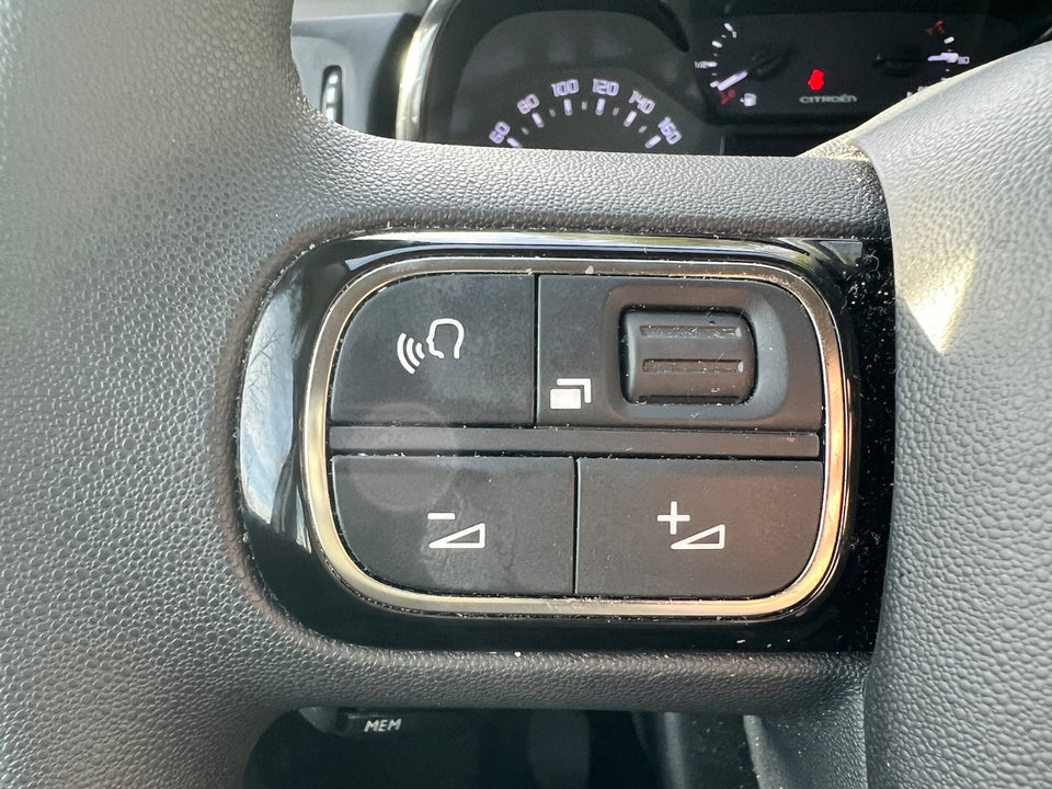 Citroën C3 1,2 PureTech 83 Shine 5d