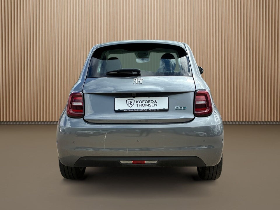 Fiat 500e 42 Icon 3d