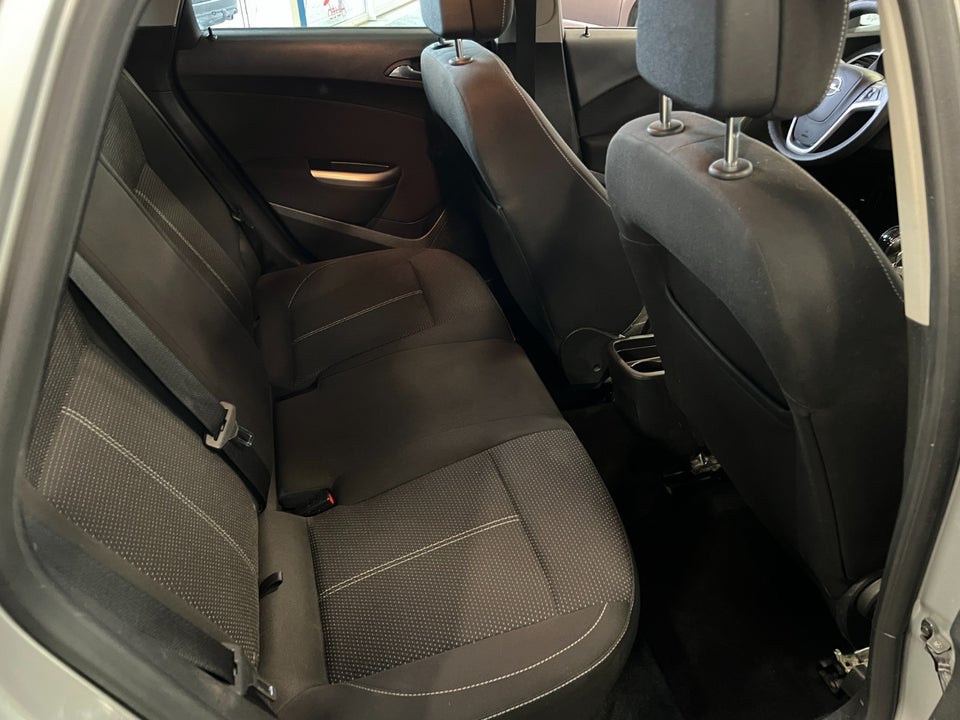 Opel Astra 1,4 T 140 Enjoy Sports Tourer 5d