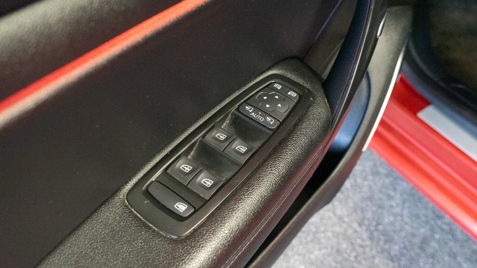 Renault Megane IV 1,5 dCi 115 Bose Edition Sport Tourer EDC 5d