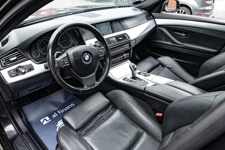 BMW 523i 3,0 Touring 5d