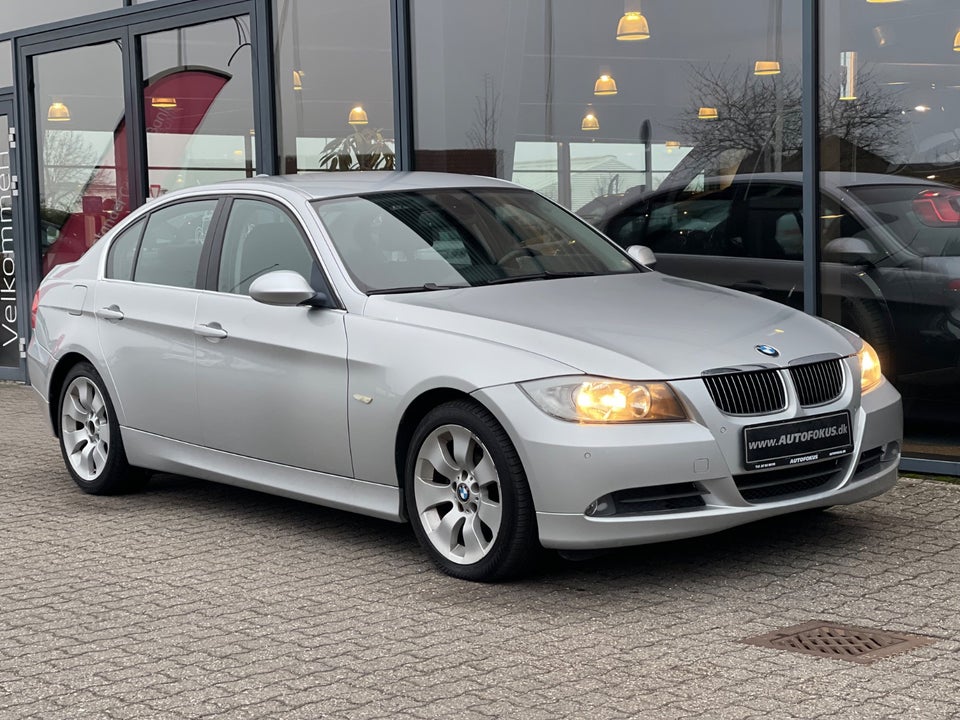 BMW 325i 2,5 aut. 4d