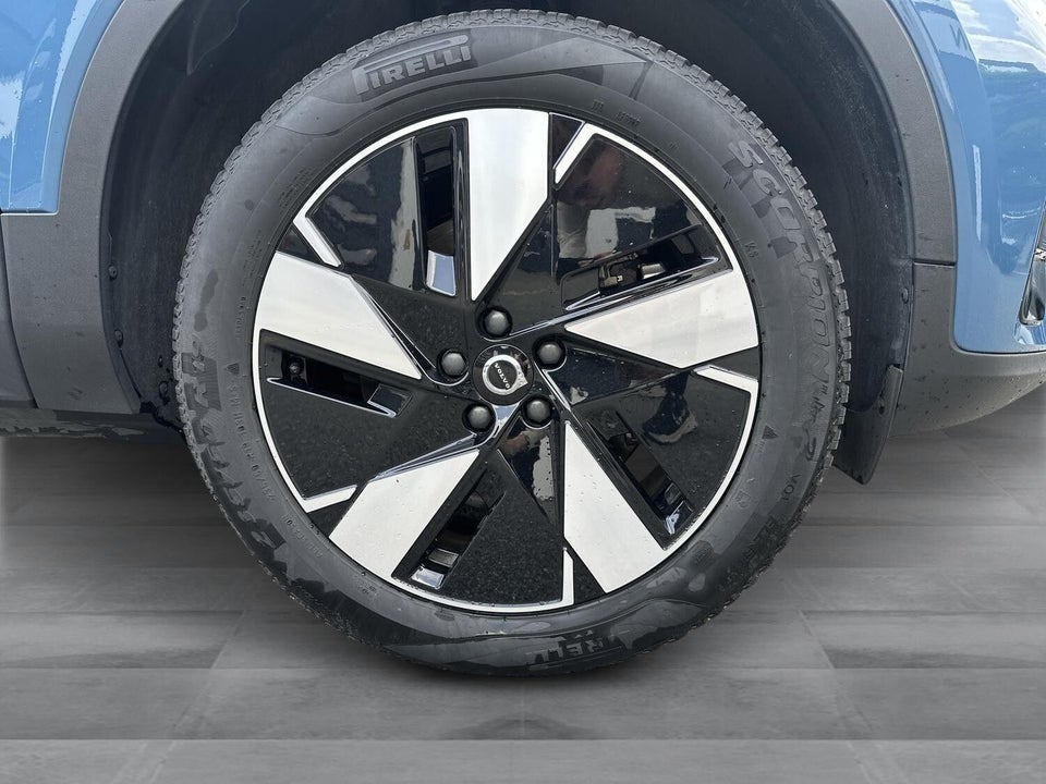 Volvo XC40 ReCharge Extended Range Core 5d