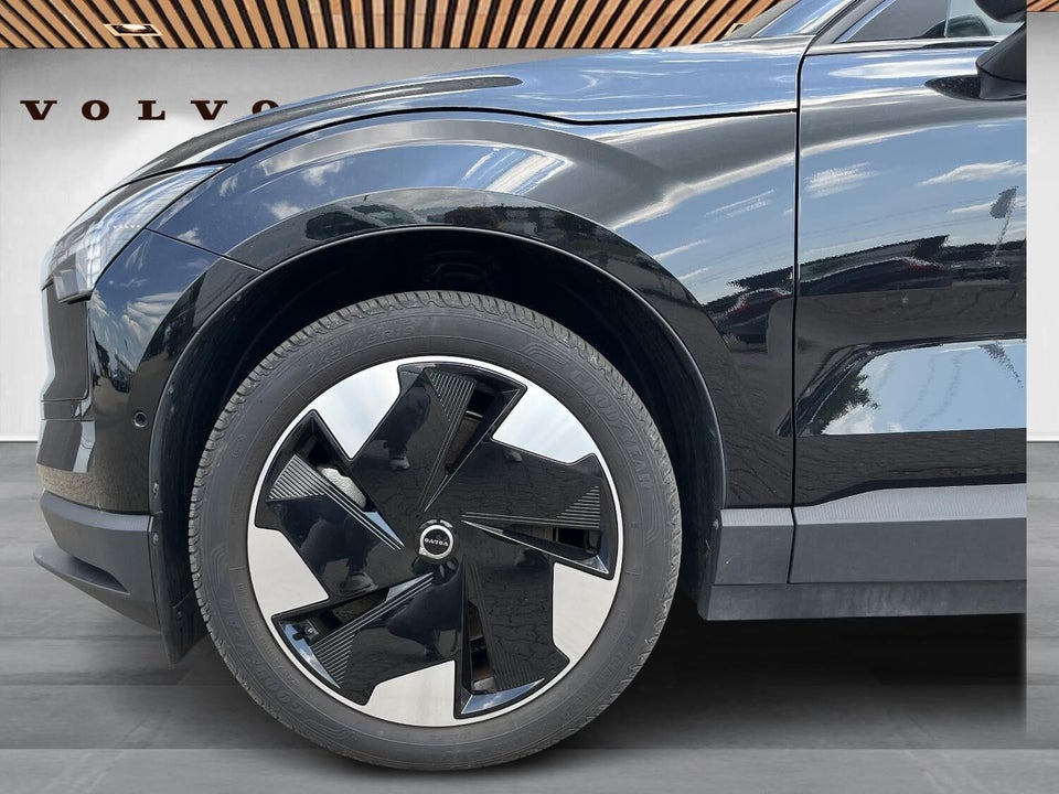 Volvo EX30 Extended Range Ultra 5d