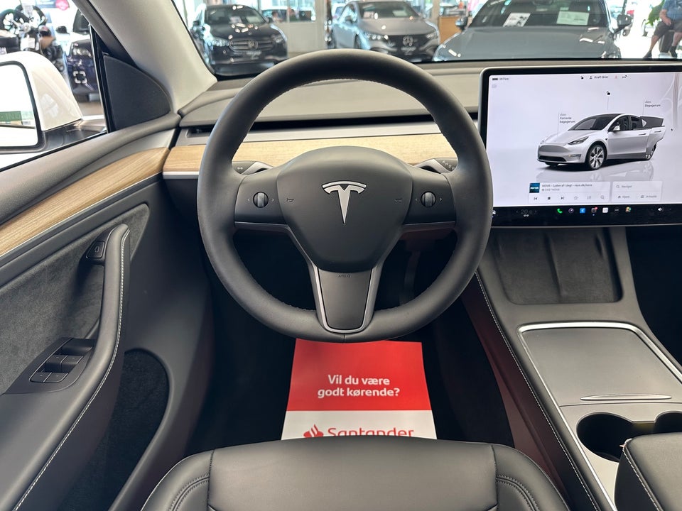 Tesla Model Y RWD 5d