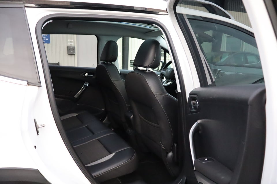 Peugeot 2008 1,6 BlueHDi 100 Allure 5d