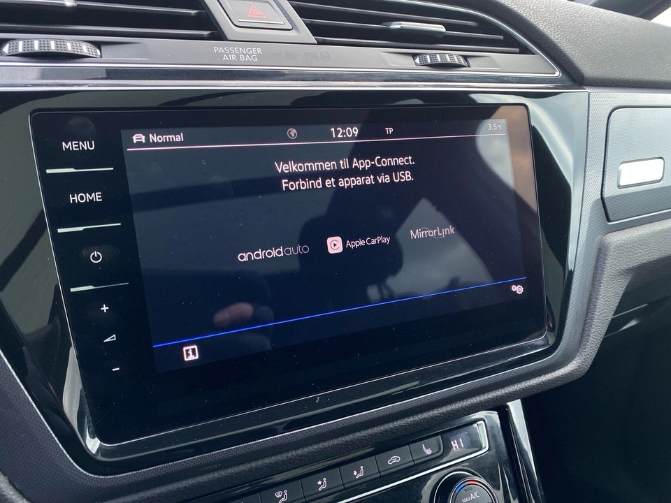 VW Touran 1,8 TSi 180 R-line DSG 7prs 5d