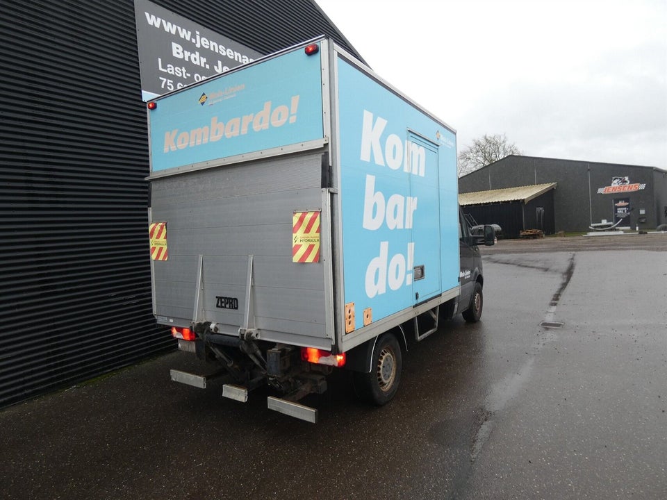 VW Crafter 2,5 TDi 163 Chassis Alukasse 2d