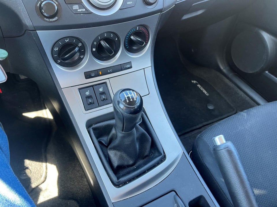 Mazda 3 1,6 Advance 5d