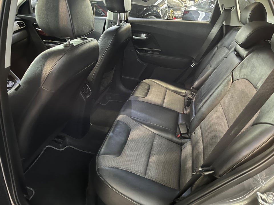 Kia Niro 1,6 PHEV Advance DCT 5d