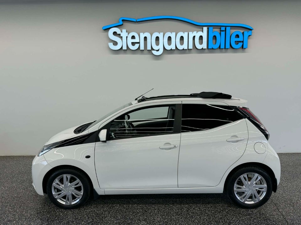 Toyota Aygo 1,0 VVT-i x-sky 5d
