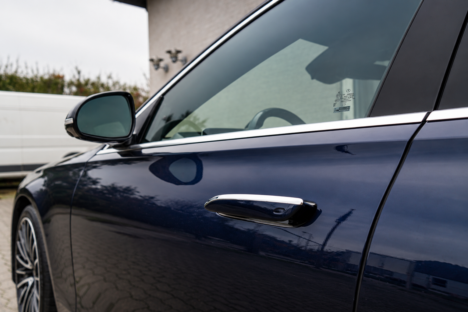 Mercedes-Benz S580 e 3,0 aut. lang 4d · 8
