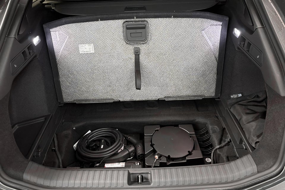 Audi A6 e-tron S-line plus Avant 5d
