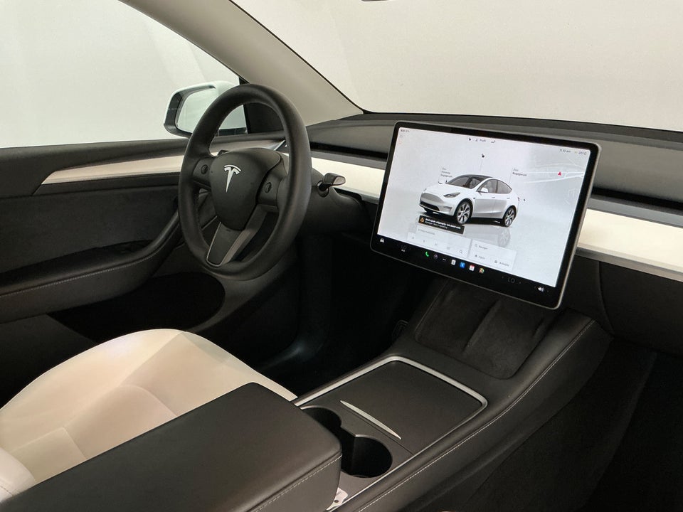 Tesla Model Y Long Range AWD 5d