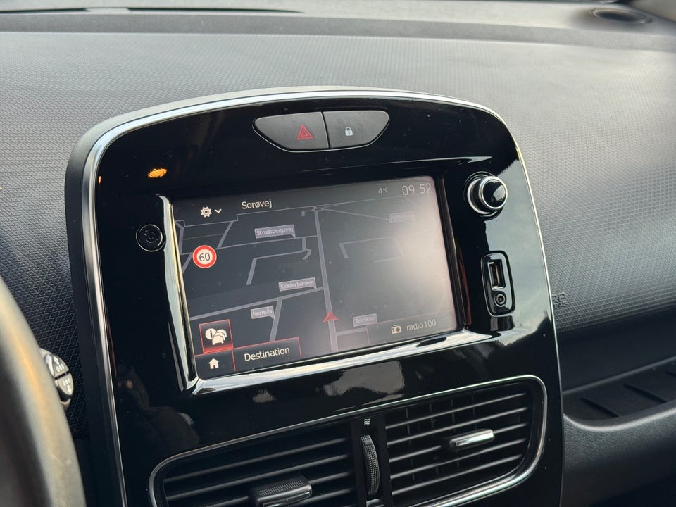 Renault Clio IV 0,9 TCe 90 Limited Sport Tourer 5d