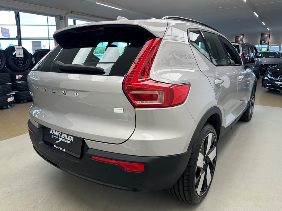 Volvo XC40 ReCharge Extended Range Plus 5d