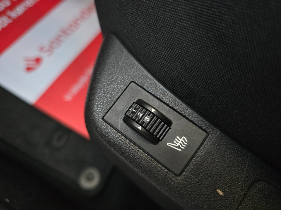 Citroën C4 1,4 VTi Attraction 5d