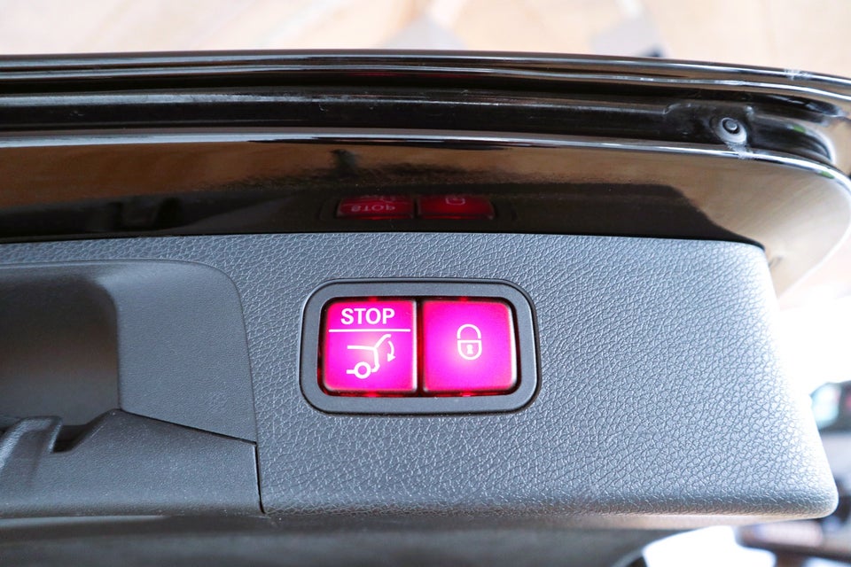 Mercedes E300 e 2,0 AMG Line stc. aut. 5d