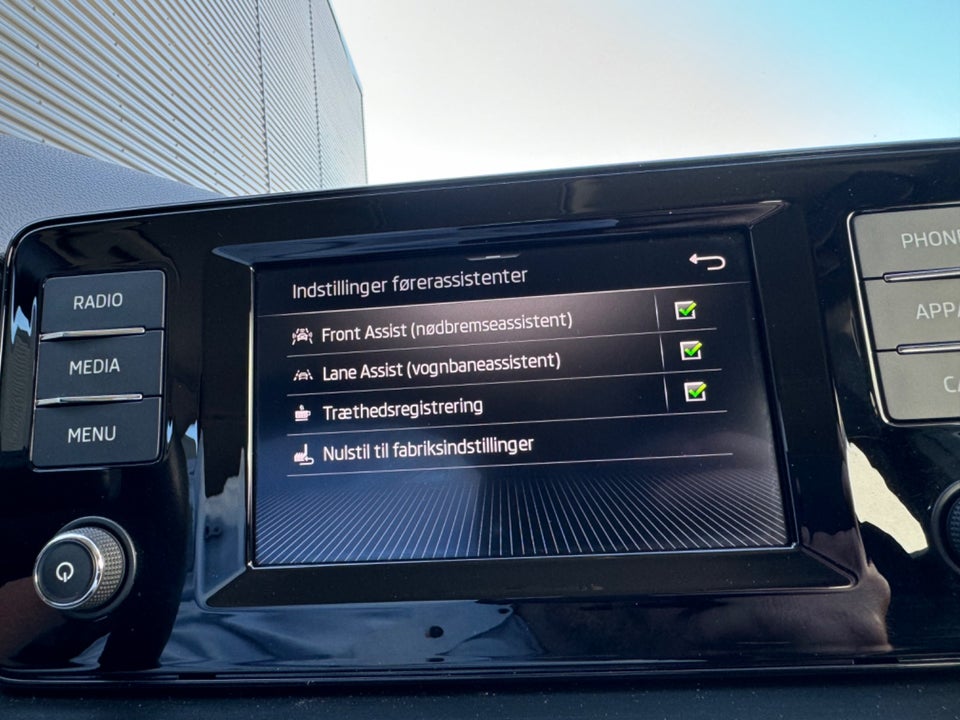 Skoda Scala 1,0 TSi 95 Ambition 5d